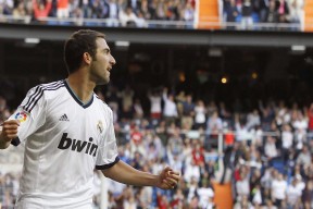 车队调度内幕：赛车在比赛中的变阵策划，车队赛是什么意思