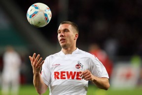 多特蒙德主场2-0战胜美因茨，继续领跑德甲，德甲多特蒙德vs美因茨