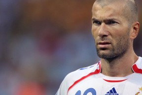 开云网站-_勇士全员无惧，活塞难挡对手猛攻_，勇士获全明星内线组4巨头