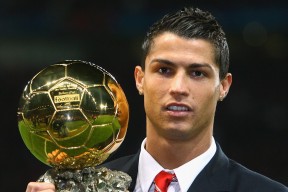 kaiyun 开云体育-_空中弹跳运动节：在空中实现速度极限_，空中弹球